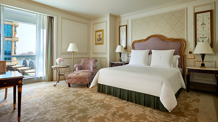 Four Seasons Cairo luxury hotel room land tour Boreas Egypt retreat