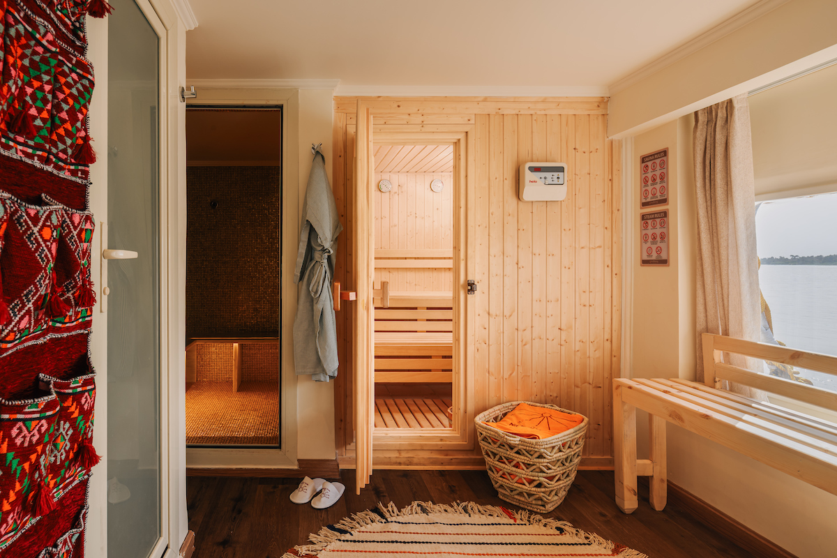 Nile Divine dahabiya — spa sauna