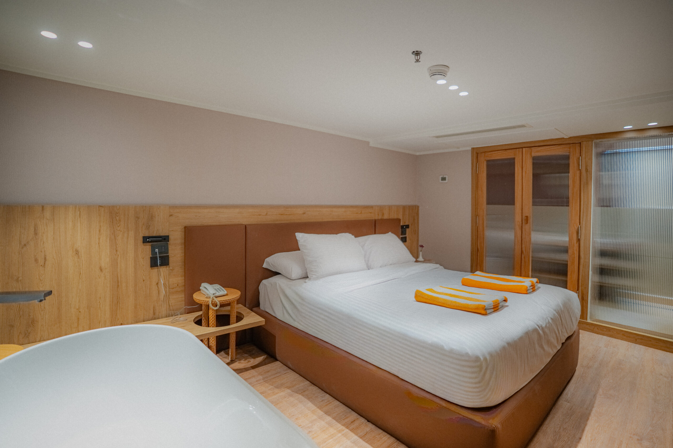 M/S Lady Mary — suite interior