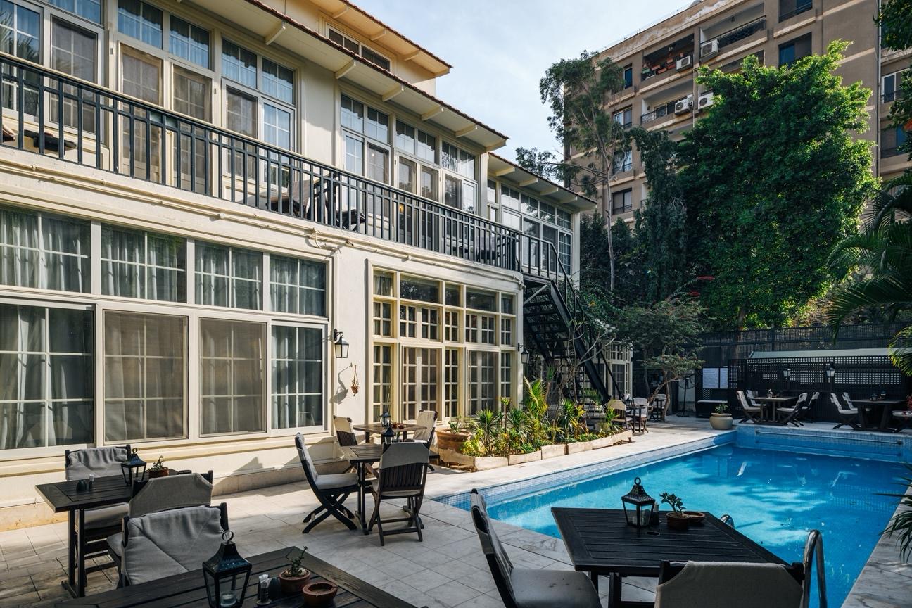 Swimming pool and sundeck at Villa Belle Époque, Cairo